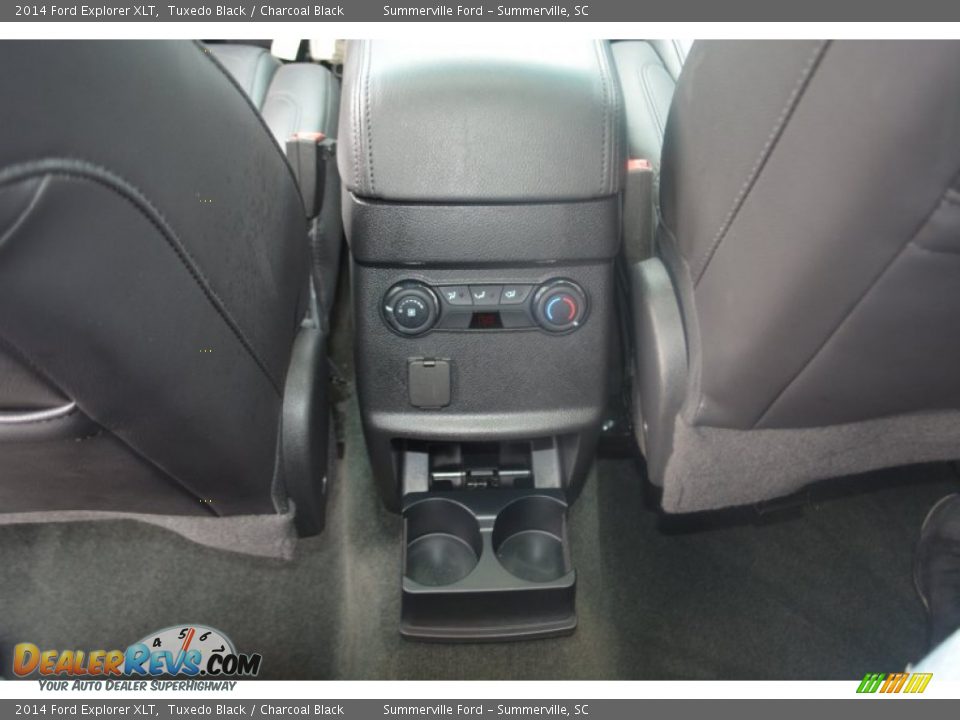 2014 Ford Explorer XLT Tuxedo Black / Charcoal Black Photo #13