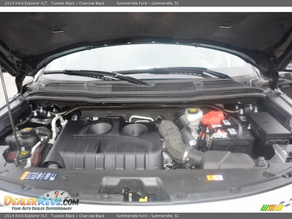 2014 Ford Explorer XLT Tuxedo Black / Charcoal Black Photo #20