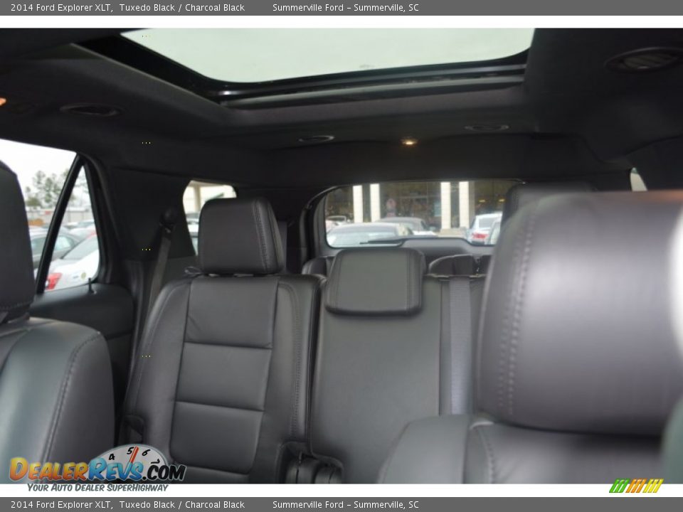 2014 Ford Explorer XLT Tuxedo Black / Charcoal Black Photo #22