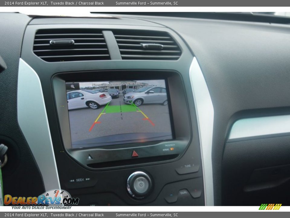 2014 Ford Explorer XLT Tuxedo Black / Charcoal Black Photo #25