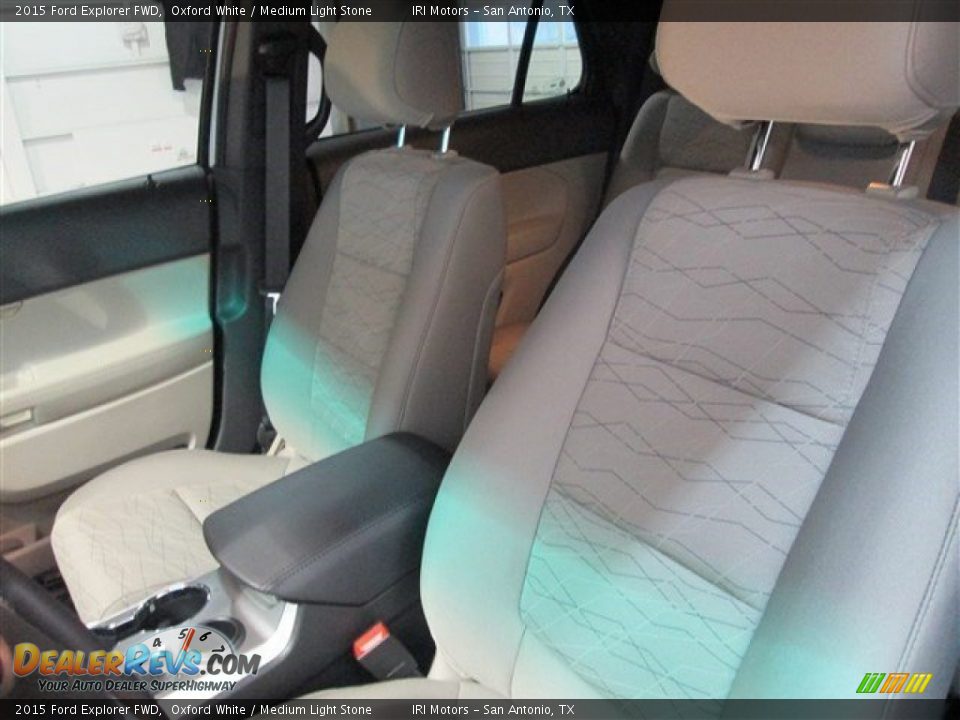 2015 Ford Explorer FWD Oxford White / Medium Light Stone Photo #8