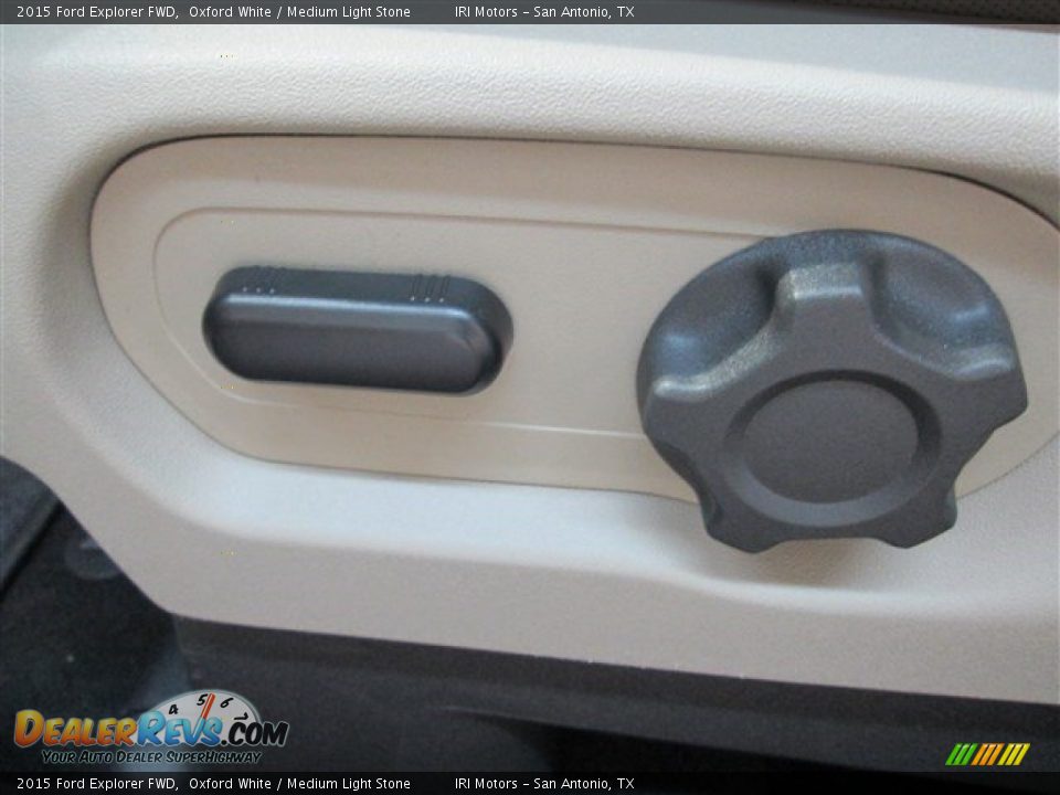 2015 Ford Explorer FWD Oxford White / Medium Light Stone Photo #15