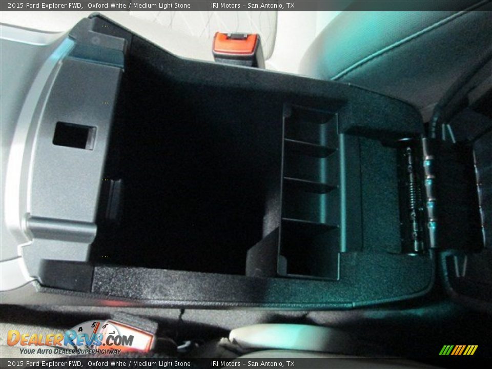 2015 Ford Explorer FWD Oxford White / Medium Light Stone Photo #20