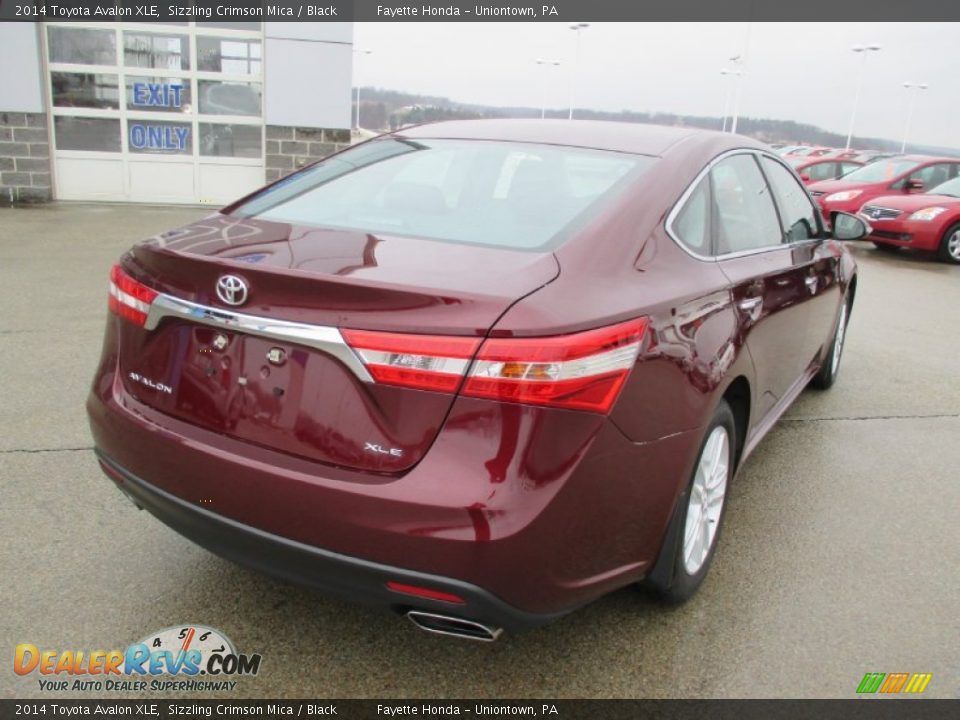 2014 Toyota Avalon XLE Sizzling Crimson Mica / Black Photo #18