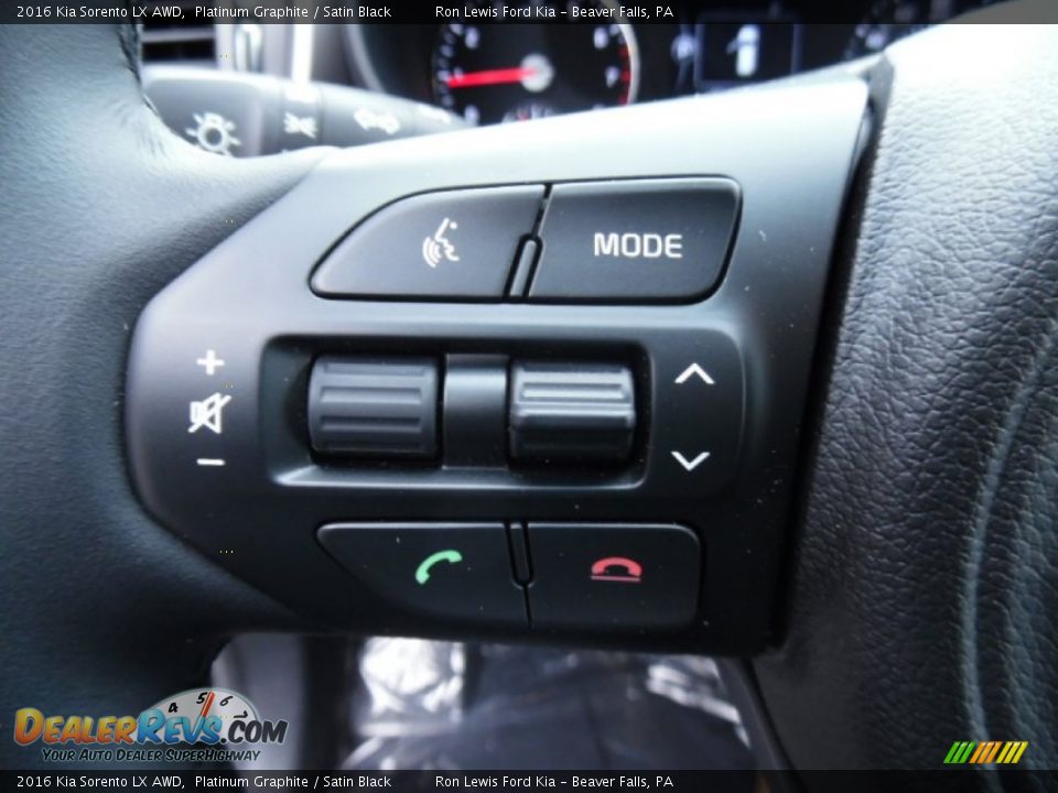 Controls of 2016 Kia Sorento LX AWD Photo #20