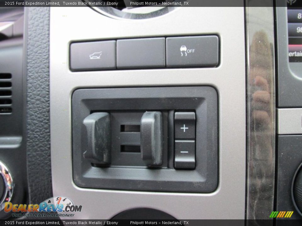 Controls of 2015 Ford Expedition Limited Photo #35