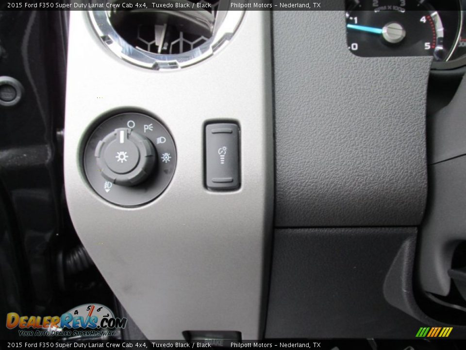 2015 Ford F350 Super Duty Lariat Crew Cab 4x4 Tuxedo Black / Black Photo #36