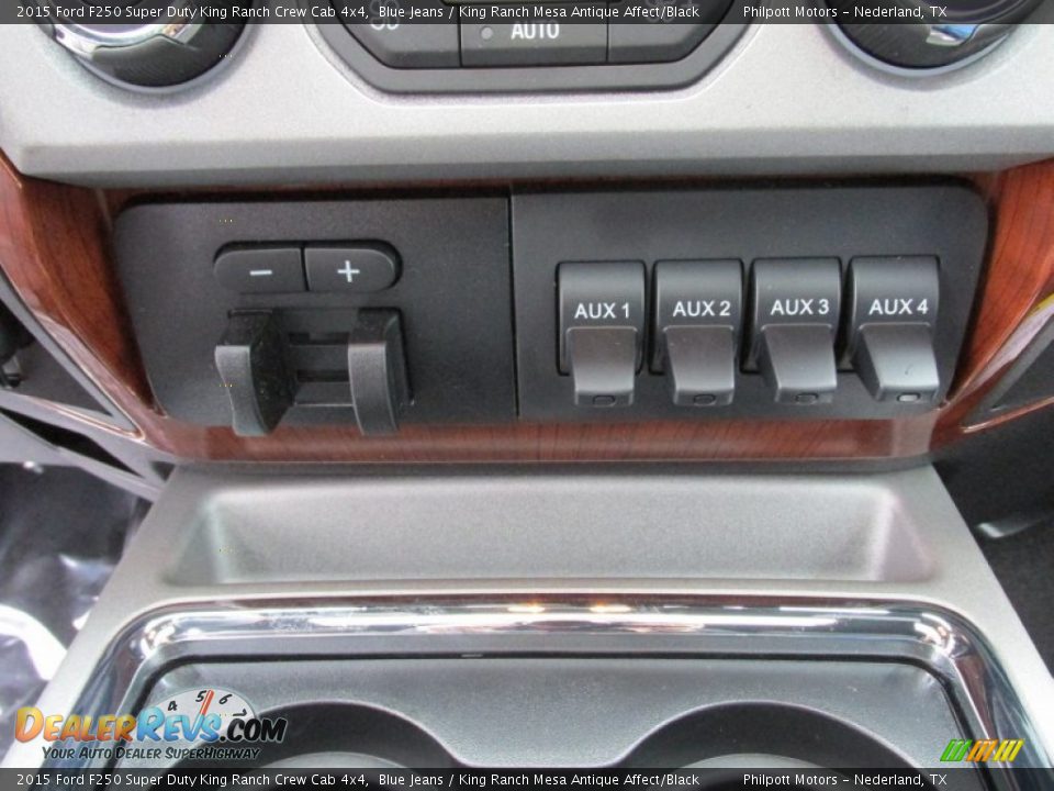 2015 Ford F250 Super Duty King Ranch Crew Cab 4x4 Blue Jeans / King Ranch Mesa Antique Affect/Black Photo #32