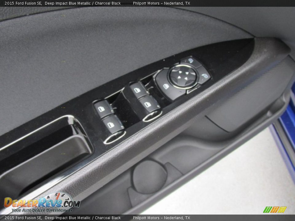 Controls of 2015 Ford Fusion SE Photo #20