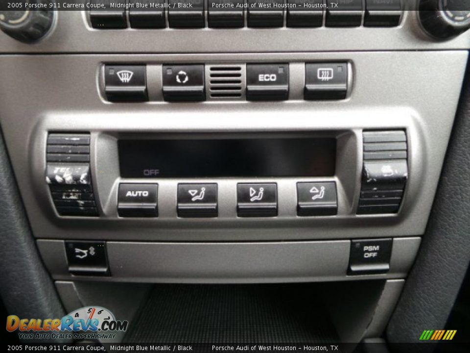 Controls of 2005 Porsche 911 Carrera Coupe Photo #24