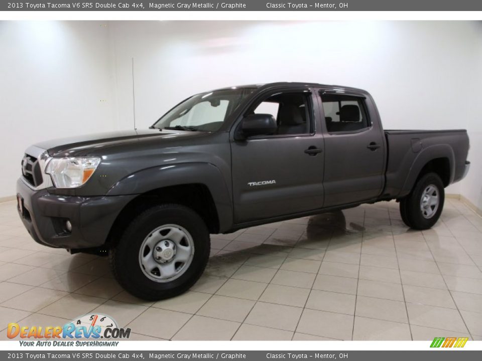 Front 3/4 View of 2013 Toyota Tacoma V6 SR5 Double Cab 4x4 Photo #3