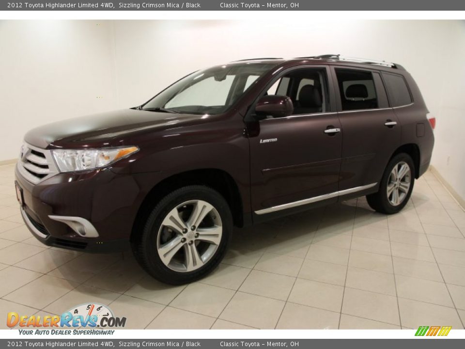 Front 3/4 View of 2012 Toyota Highlander Limited 4WD Photo #3
