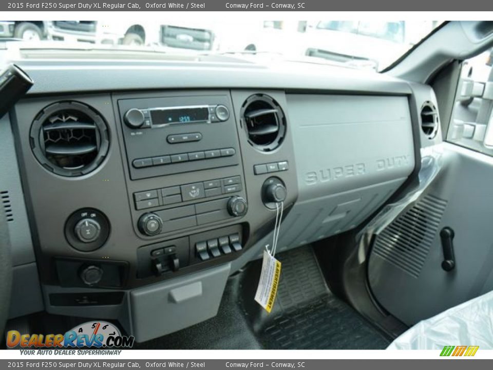 2015 Ford F250 Super Duty XL Regular Cab Oxford White / Steel Photo #19