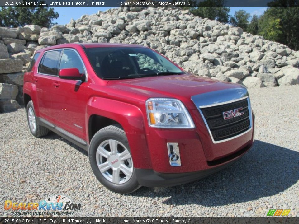 Front 3/4 View of 2015 GMC Terrain SLE Photo #1