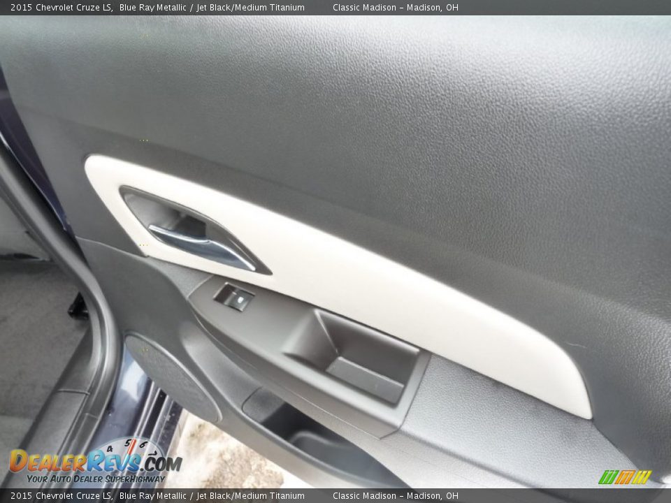 2015 Chevrolet Cruze LS Blue Ray Metallic / Jet Black/Medium Titanium Photo #11