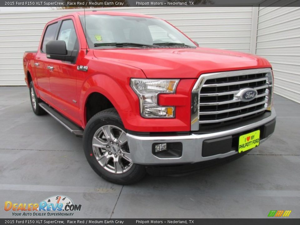 2015 Ford F150 XLT SuperCrew Race Red / Medium Earth Gray Photo #2