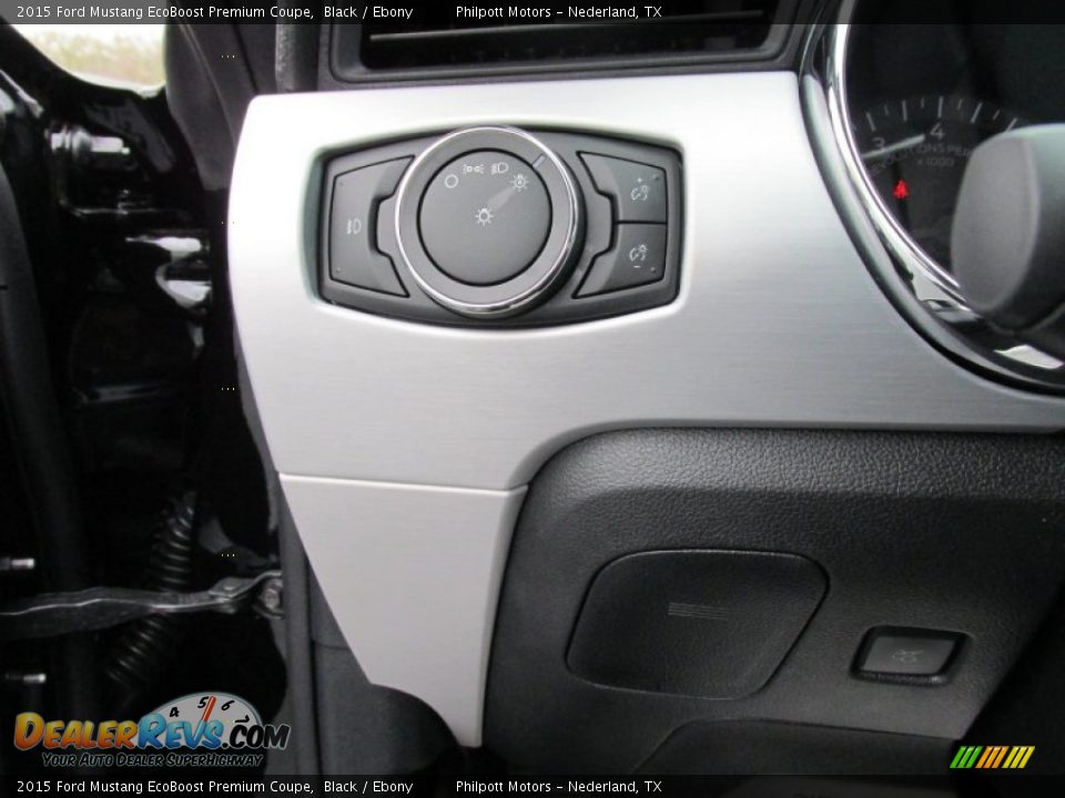 Controls of 2015 Ford Mustang EcoBoost Premium Coupe Photo #29