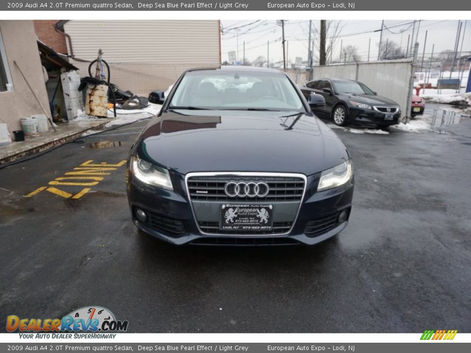 2009 Audi A4 2.0T Premium quattro Sedan Deep Sea Blue Pearl Effect / Light Grey Photo #13