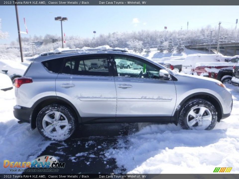 2013 Toyota RAV4 XLE AWD Classic Silver Metallic / Black Photo #2