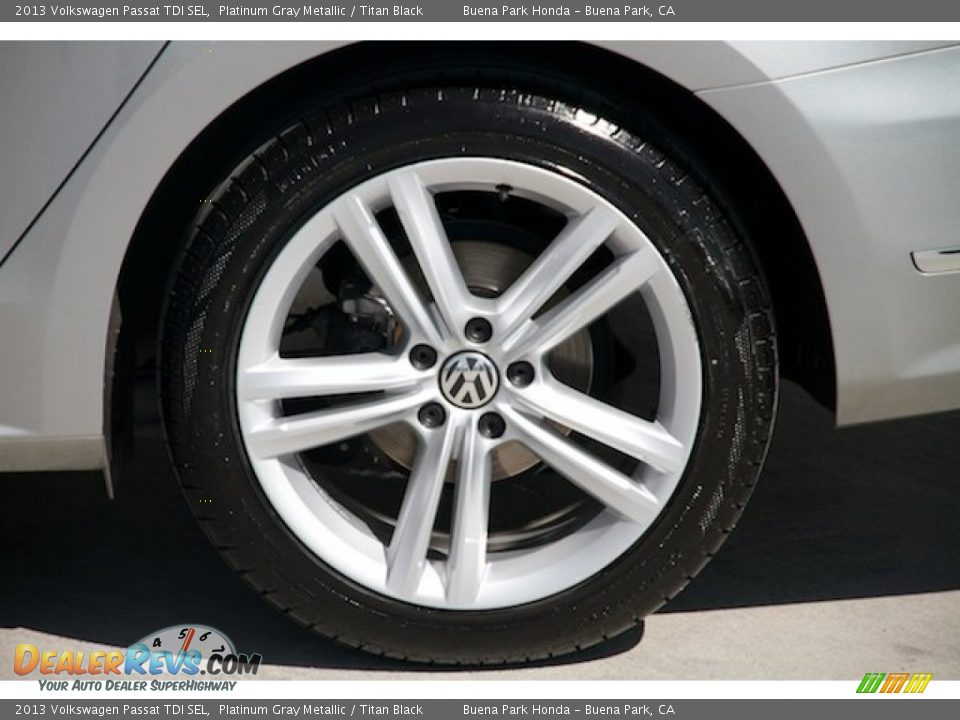 2013 Volkswagen Passat TDI SEL Platinum Gray Metallic / Titan Black Photo #31