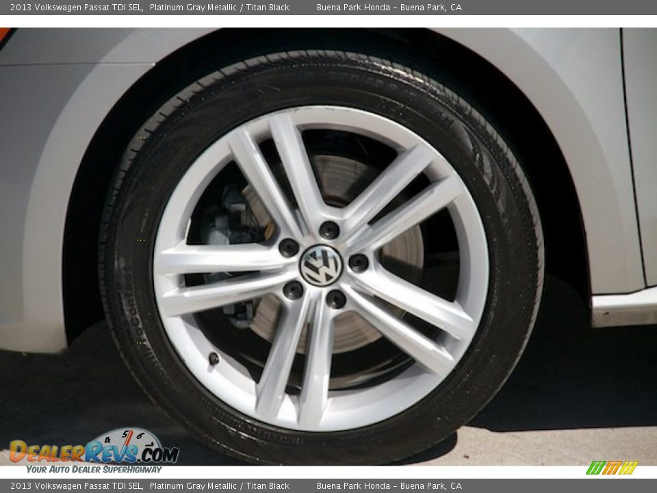 2013 Volkswagen Passat TDI SEL Platinum Gray Metallic / Titan Black Photo #32