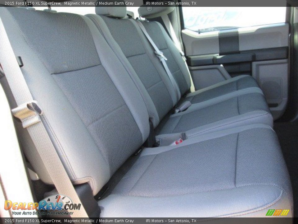 2015 Ford F150 XL SuperCrew Magnetic Metallic / Medium Earth Gray Photo #14