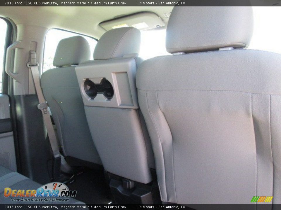 2015 Ford F150 XL SuperCrew Magnetic Metallic / Medium Earth Gray Photo #16