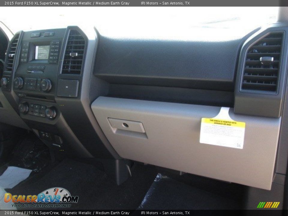 2015 Ford F150 XL SuperCrew Magnetic Metallic / Medium Earth Gray Photo #20