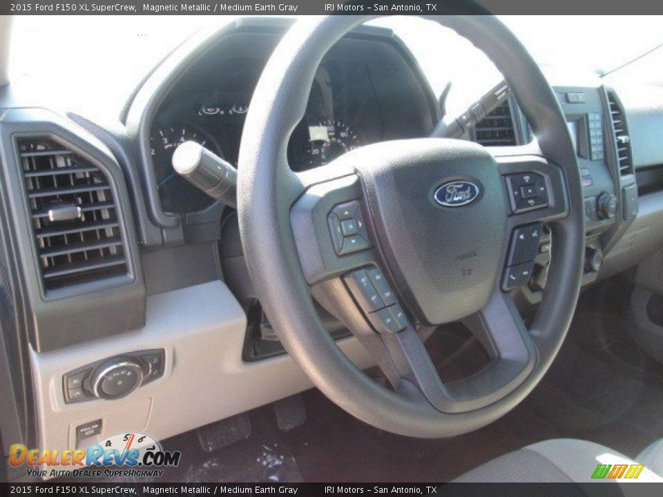 2015 Ford F150 XL SuperCrew Magnetic Metallic / Medium Earth Gray Photo #22