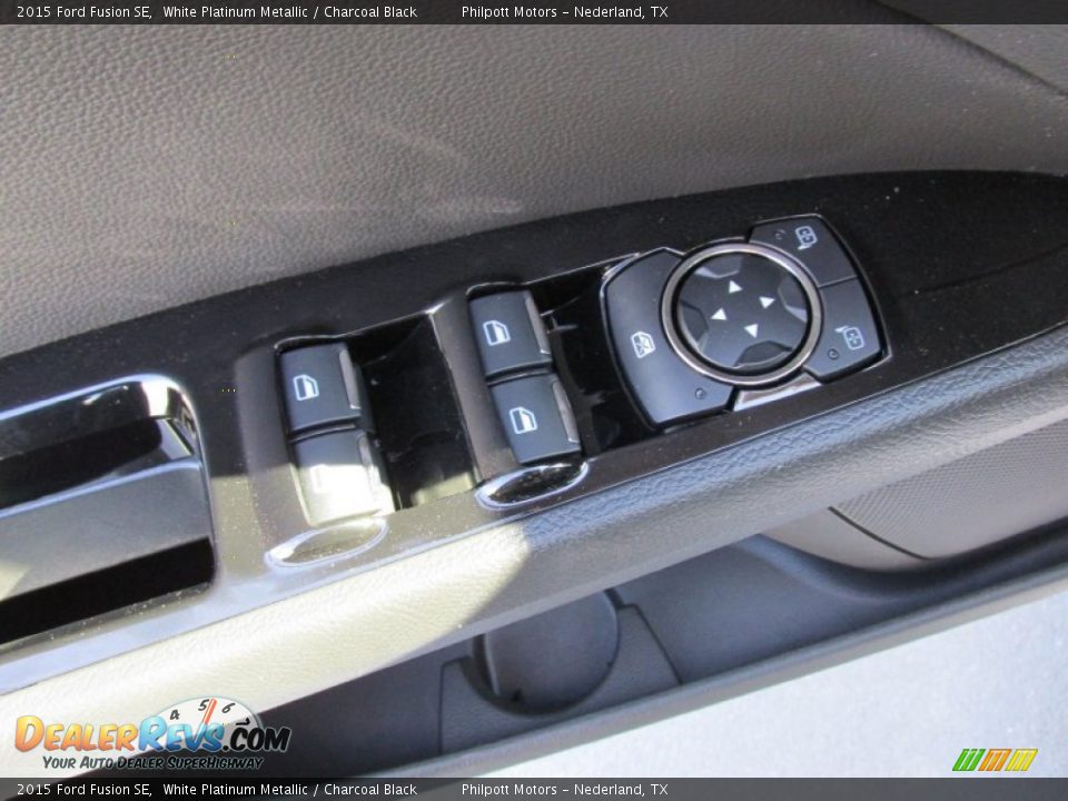 2015 Ford Fusion SE White Platinum Metallic / Charcoal Black Photo #20