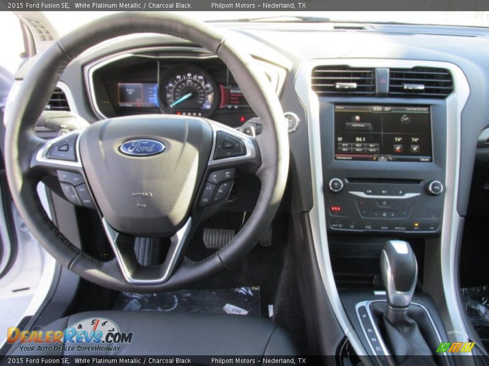2015 Ford Fusion SE White Platinum Metallic / Charcoal Black Photo #23