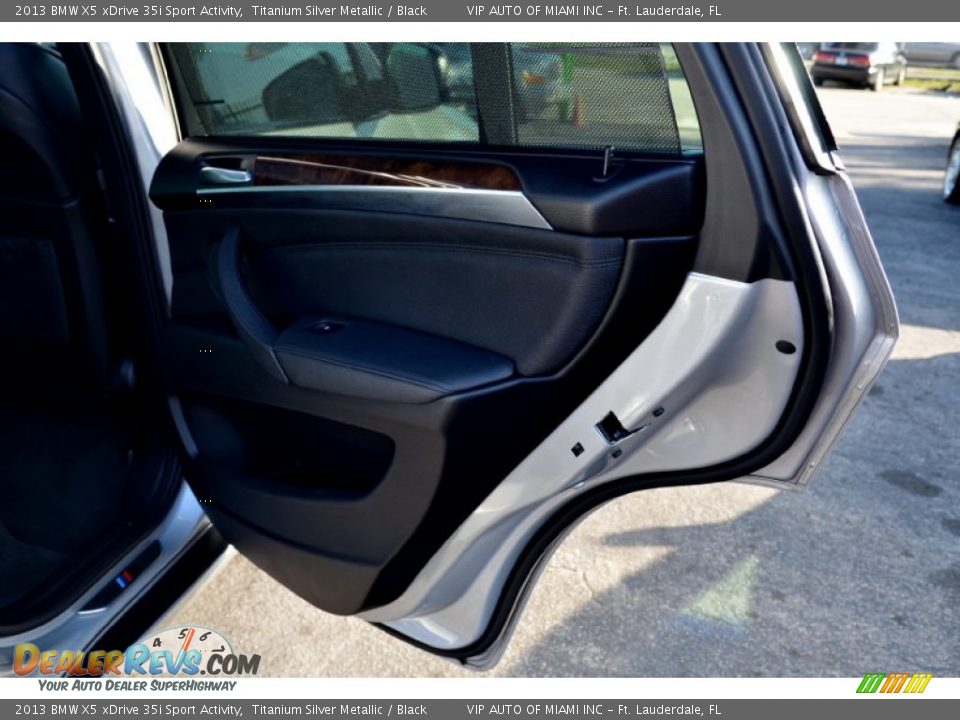 2013 BMW X5 xDrive 35i Sport Activity Titanium Silver Metallic / Black Photo #32