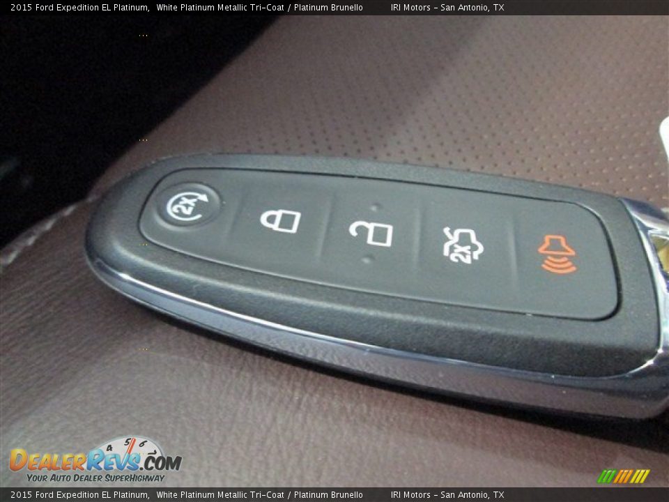 2015 Ford Expedition EL Platinum White Platinum Metallic Tri-Coat / Platinum Brunello Photo #26