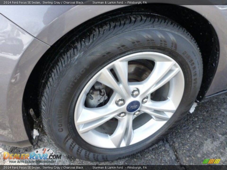 2014 Ford Focus SE Sedan Sterling Gray / Charcoal Black Photo #7