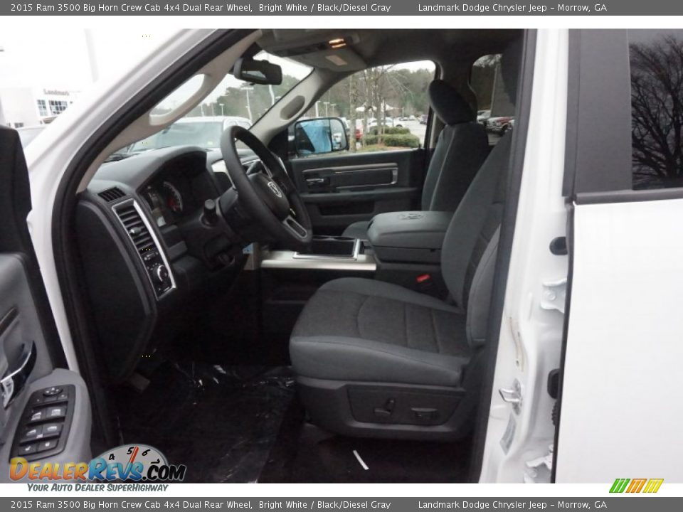 2015 Ram 3500 Big Horn Crew Cab 4x4 Dual Rear Wheel Bright White / Black/Diesel Gray Photo #7