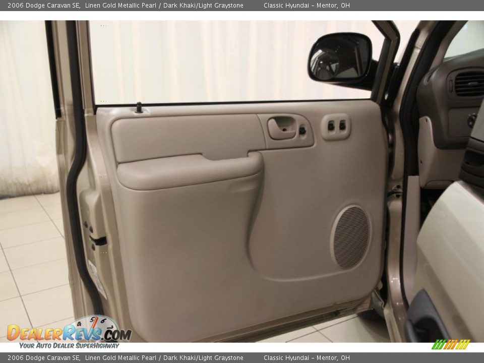 Door Panel of 2006 Dodge Caravan SE Photo #4