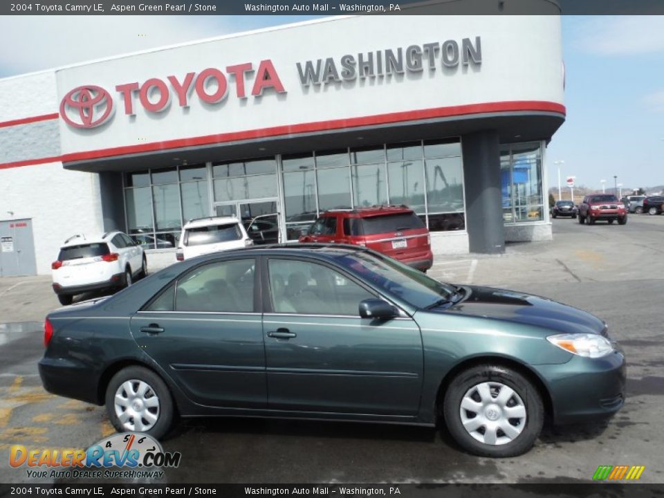 2004 Toyota Camry LE Aspen Green Pearl / Stone Photo #2