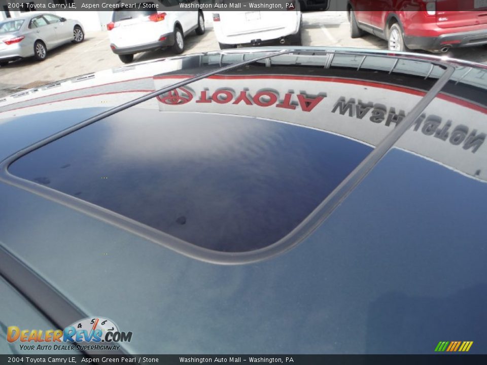 2004 Toyota Camry LE Aspen Green Pearl / Stone Photo #3
