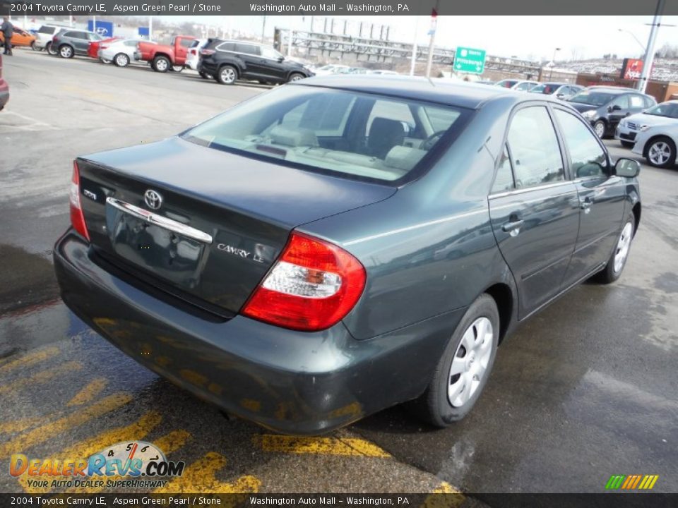 2004 Toyota Camry LE Aspen Green Pearl / Stone Photo #9