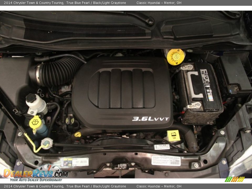 2014 Chrysler Town & Country Touring True Blue Pearl / Black/Light Graystone Photo #17