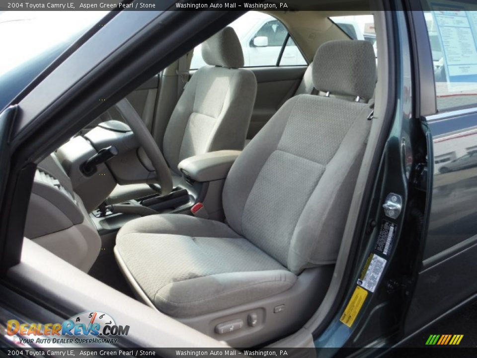2004 Toyota Camry LE Aspen Green Pearl / Stone Photo #12