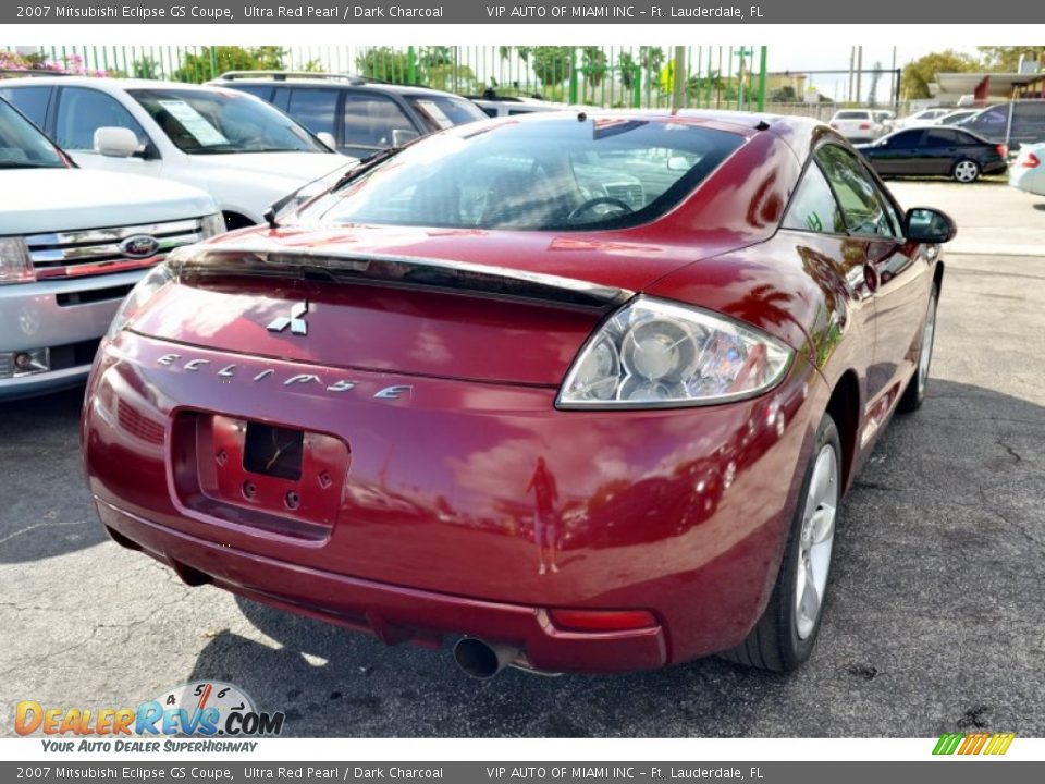 2007 Mitsubishi Eclipse GS Coupe Ultra Red Pearl / Dark Charcoal Photo #10