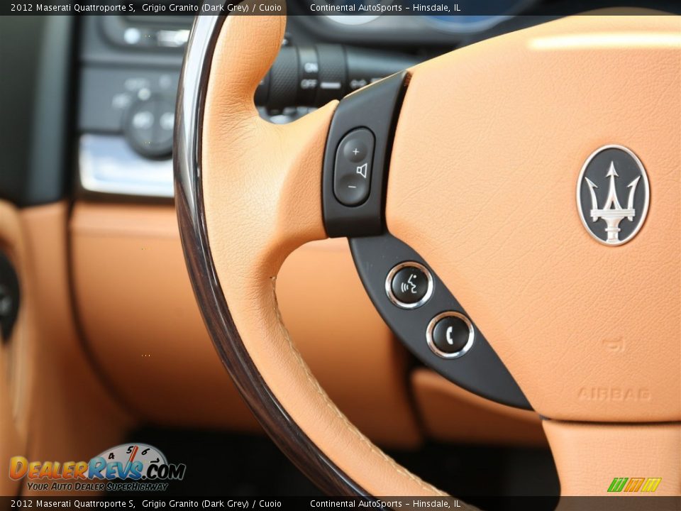 Controls of 2012 Maserati Quattroporte S Photo #15