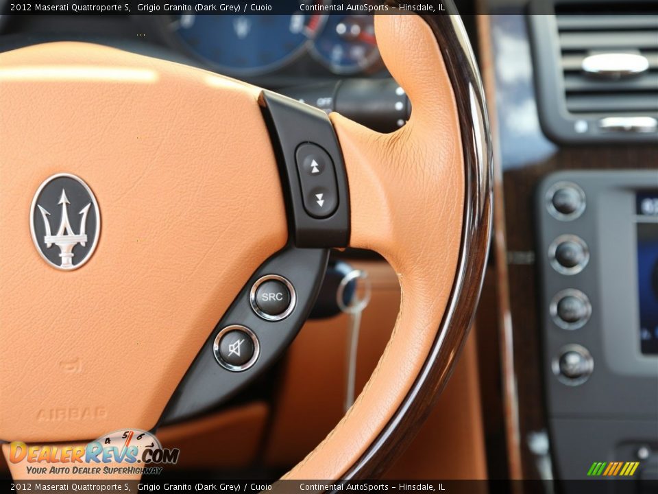 Controls of 2012 Maserati Quattroporte S Photo #16