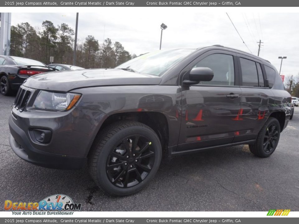 Front 3/4 View of 2015 Jeep Compass Altitude Photo #3