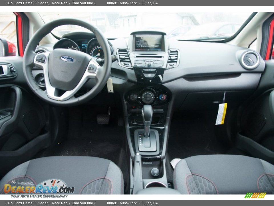 2015 Ford Fiesta SE Sedan Race Red / Charcoal Black Photo #8