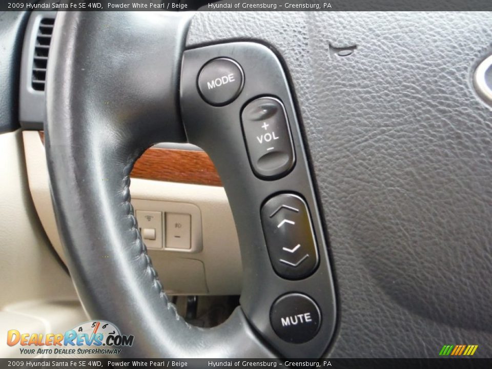 Controls of 2009 Hyundai Santa Fe SE 4WD Photo #24