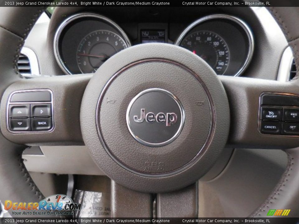 2013 Jeep Grand Cherokee Laredo 4x4 Bright White / Dark Graystone/Medium Graystone Photo #22