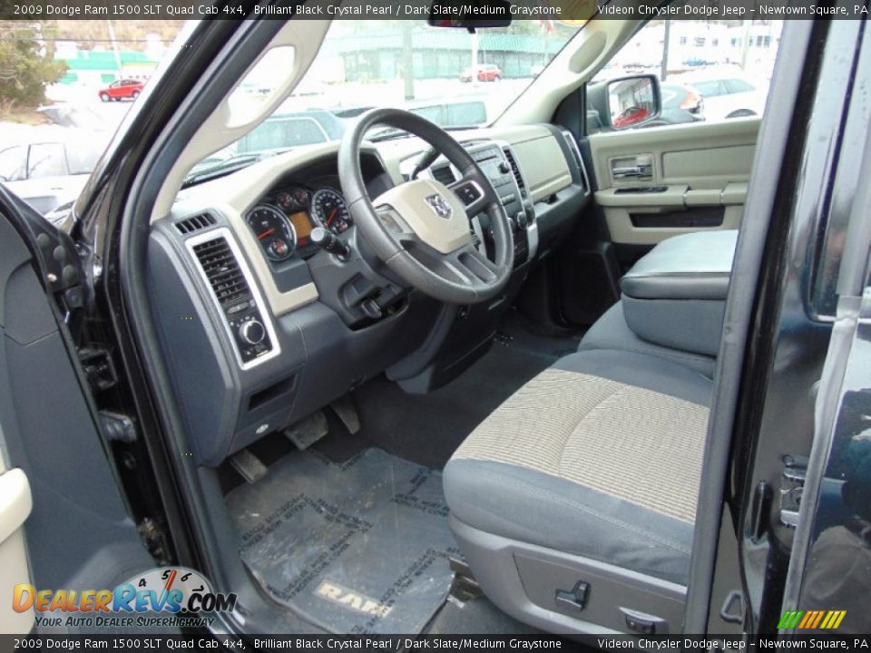 2009 Dodge Ram 1500 SLT Quad Cab 4x4 Brilliant Black Crystal Pearl / Dark Slate/Medium Graystone Photo #16