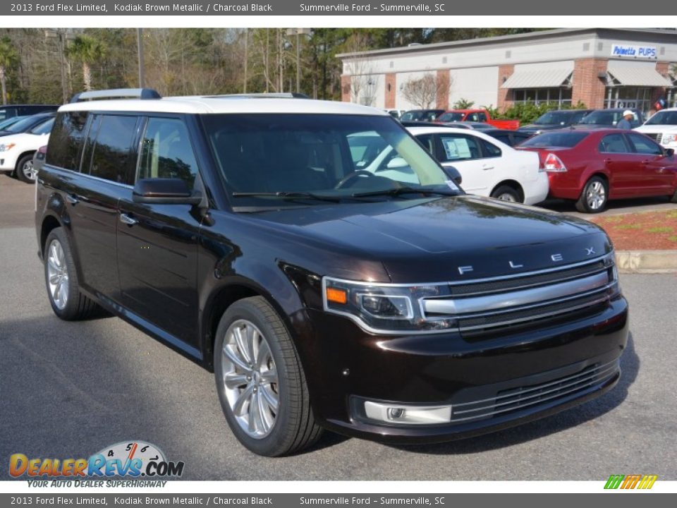 Front 3/4 View of 2013 Ford Flex Limited Photo #1